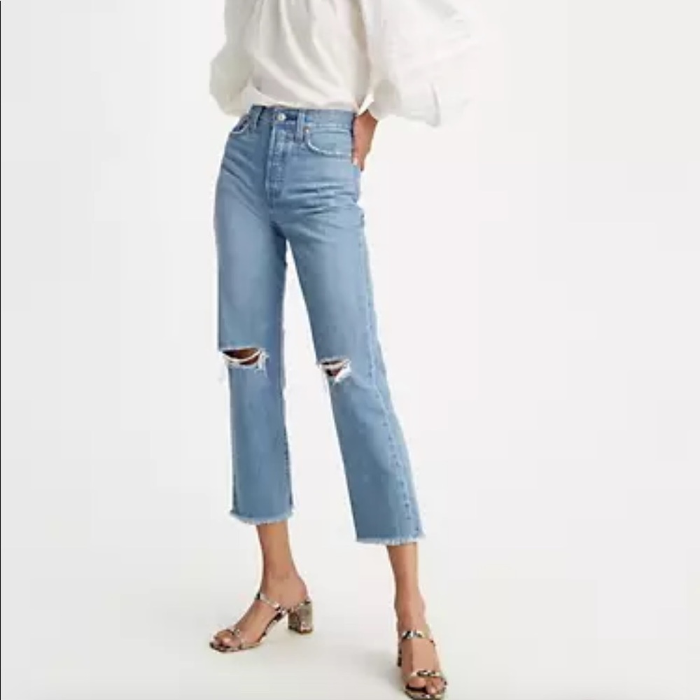 NWT LEVIS WEDGIE STRAIGHT WOMEN'S JEANS